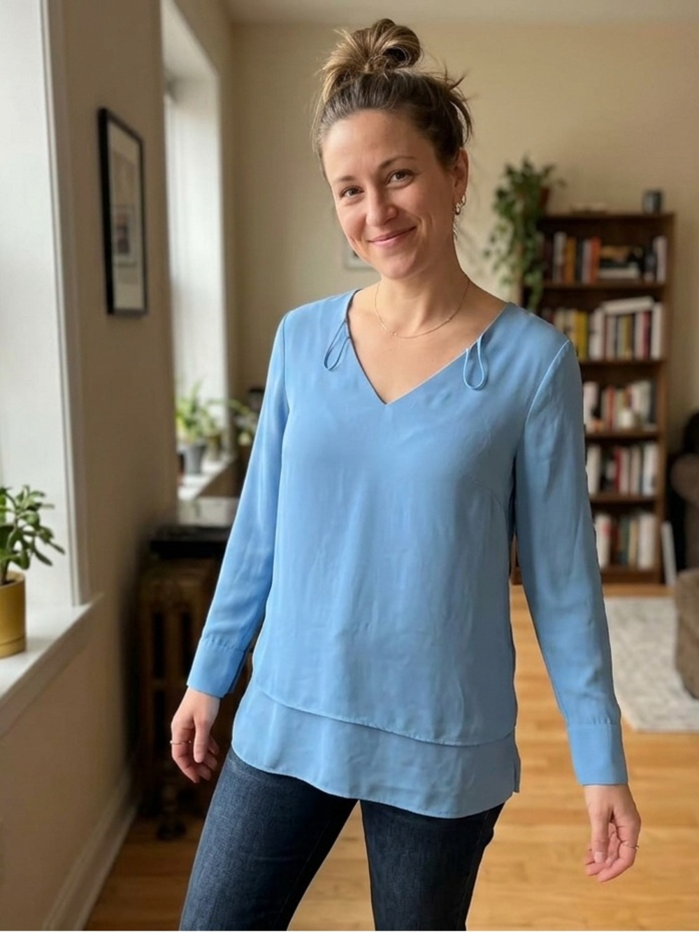 MICHAEL KORS light blue Long Sleeve Blouse Size M Women Mix Media Casual AB29
